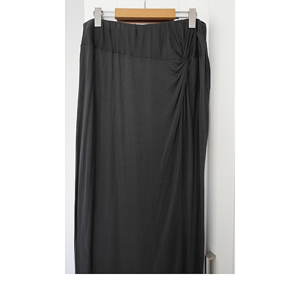 THX Long Skirt